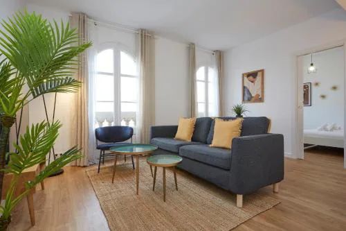 61PAR1014- Magnifico apartamento recientemente decorado en Poble Sec