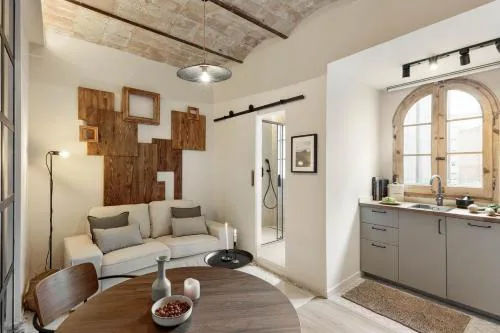 Aleu - 2 bedrooms and balcony in Sagrada Família