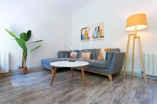 Apartamento cerca de Sagrada Familia