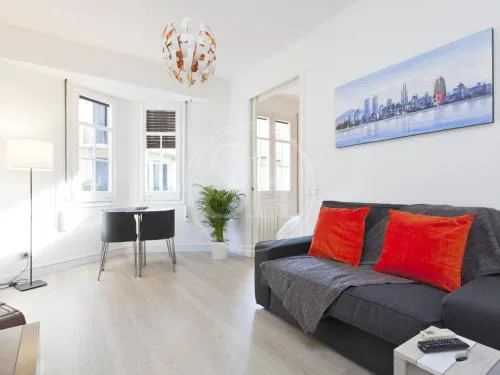 Apartamento Luminoso cerca de Montjuïc