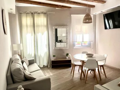 Apartamento renovado con 2 habitaciones en el corazón de Barcelona - ES-341-3