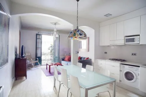 ApartEasy - Authentic Family Apartment