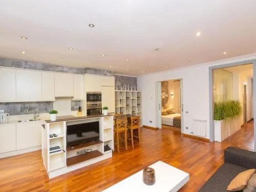 Apartment Centro- Passeig de Gracia - Casa Batllo by Interhome