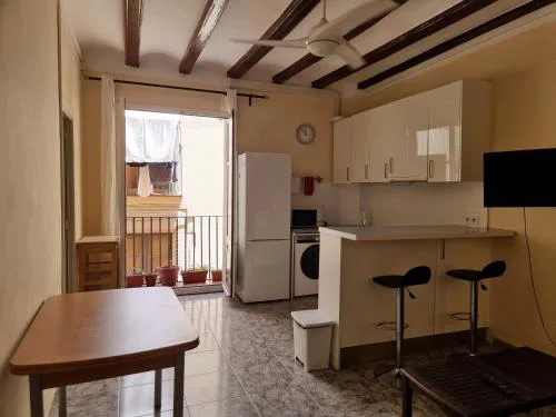 Apartment in Downtown 2 bedrooms AC 30 nigths min