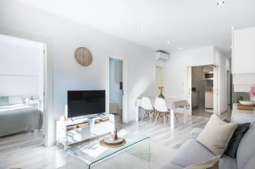 Apartment Next to Sagrada Familia, the Essence of Barcelona