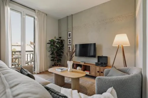 Atitlan - 3 bedrooms, office and balcony in Eixample Esquerra