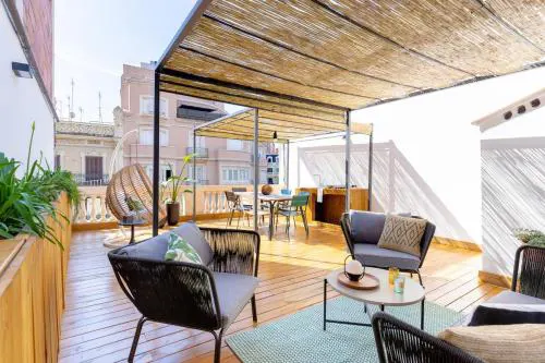 Attic Oasis with terrace