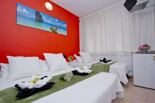 Barcelona City North Hostal