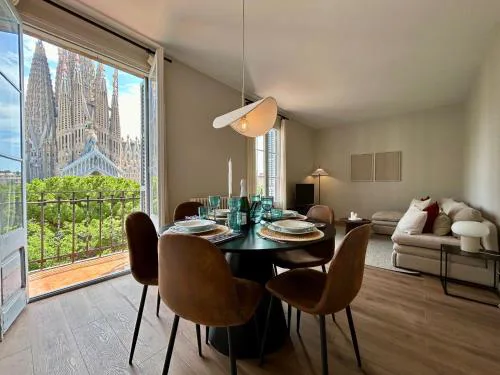 BarcelonaForRent Plaza Sagrada Familia