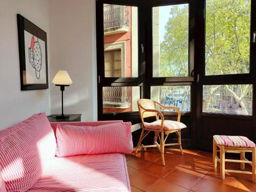 Bright 1-Bed Apartment on La Rambla Barcelona. RJ