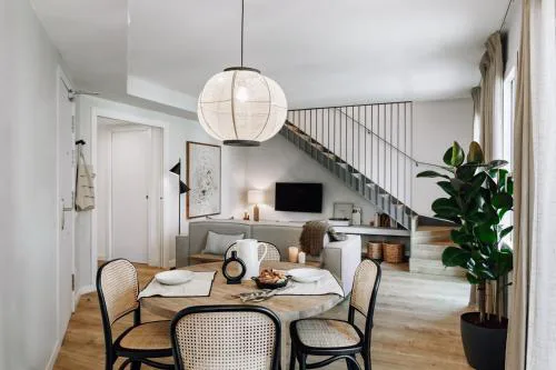 Campro - 3 bedrooms w/ balcony in Eixample Esquerra