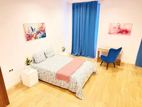 Centric Rooms Ghotic