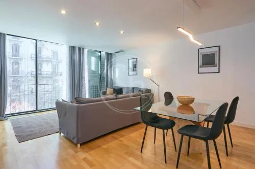 Cómodo apartamento en Rambla Cataluña