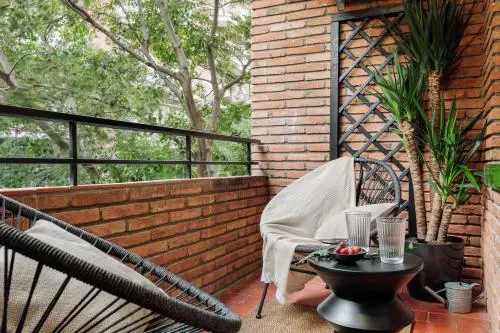 Drago - 3 bedrooms and balcony in Les Corts