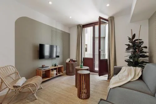 Eboli - 3 bedrooms, balcony and terrace in Ciutat Vella