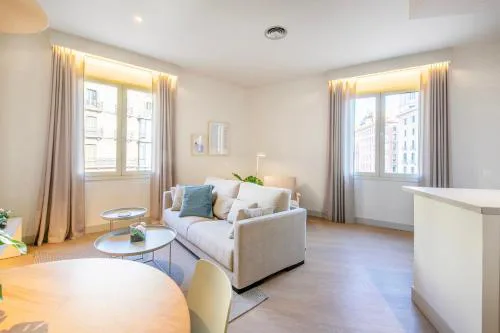 Fisa Rentals Ramblas Apartments