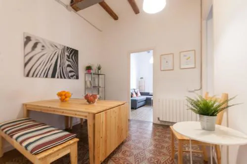 Gopal - Piso 7 pax con wifi y calefacción Gracia Barcelona