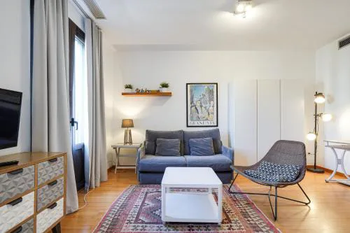Gran Via City Center Apartment