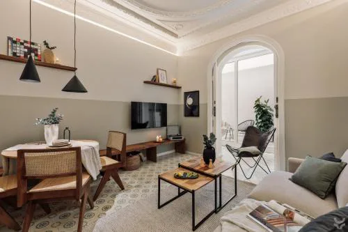 Halite - 2 bedrooms, terrace, and balcony in Gràcia