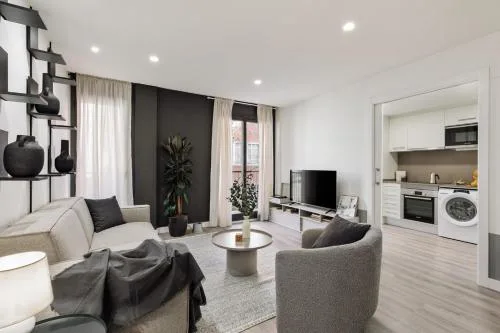 Heures - 2 bedroom, office and pool in Les Corts