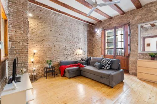 Historic El Born 2BR Monthly Stay Workspace