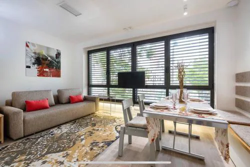 II-II Hub Luxury New Apartments