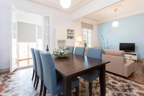 Luxury & Elegant Apartment in the centre