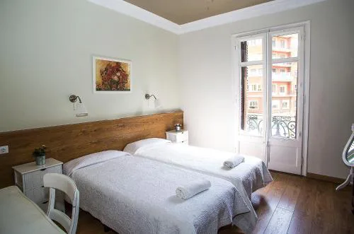 Mai & Maud Paralel Apartment