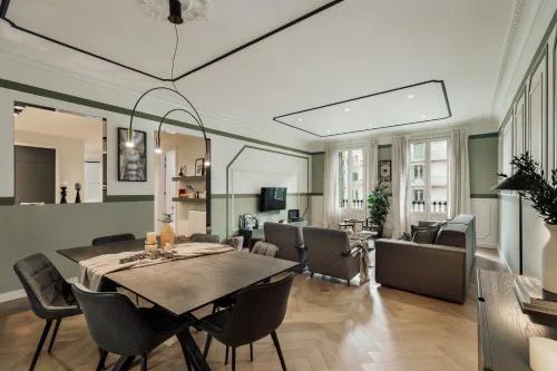 Mavi - 2 bedrooms and balcony in Eixample Dreta