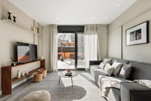 Montsia - 3 bedrooms and a terrace in Les Corts