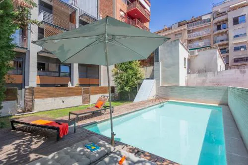 My Space Emirates - Splendid Apartment with Terrace and Pool near Park Güell