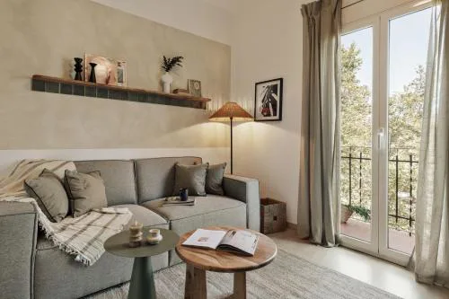 Nampi - 2 bedrooms and balcony in El Poblenou