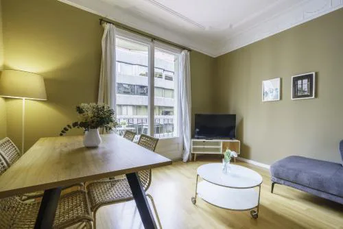 Ola Living Diagonal II Apartments