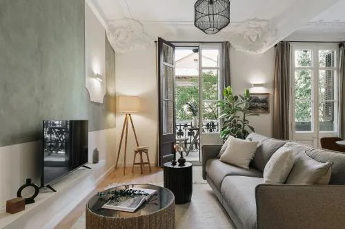 Paestum - Studio and balcony in Eixample Esquerra