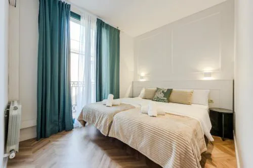 Palau de la Musica Apartments