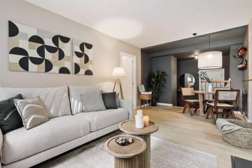 Paul - 2 bedrooms and pool in Poblenou