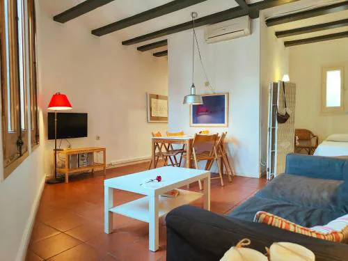 Penthouse in the heart of Barcelona. Rambla E