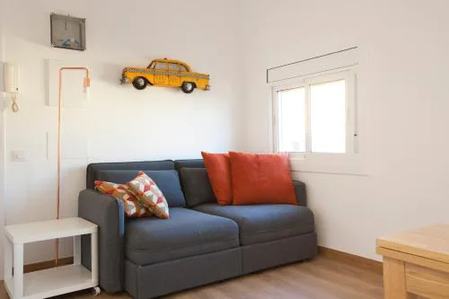Renovated apartment with sea view, VJ