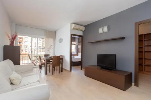 Sunny Beachside Haven 2 BD in the Marina District