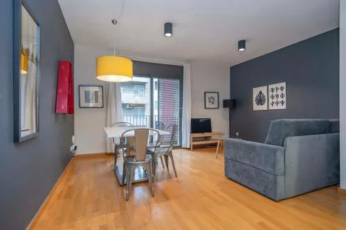 The Collection Barcelona - 2 bedroom Duplex apartment with balcony 4-3