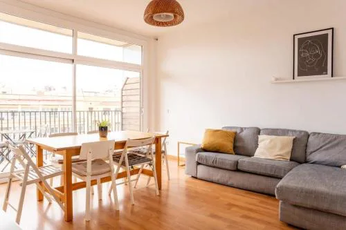 The Collection Barcelona - Bright 4BD with terrace near Arc de Triomf