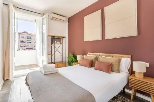 The Collection Barcelona - Gran Vía Historic Catalan 4BD only for Families or Business groups