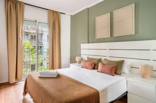 The Collection Barcelona - Plaza España 4BD 2BTH with terrace for families