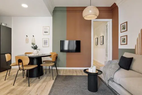 Tulum - 3 bedrooms and balcony in Gràcia