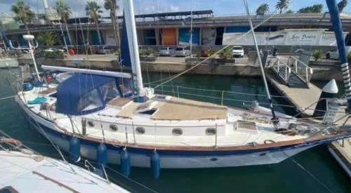 Vintage and cozy sailing boat in Barcelona