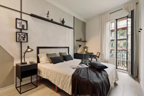 Warhol - 2 bedrooms and balcony in Sant Gervasy