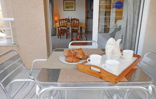 1 Bedroom Nice Apartment In Blanes