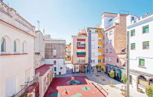 2 Bedroom Cozy Apartment In Blanes
