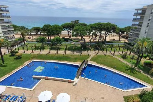 Ático con gran terraza y vistas al mar