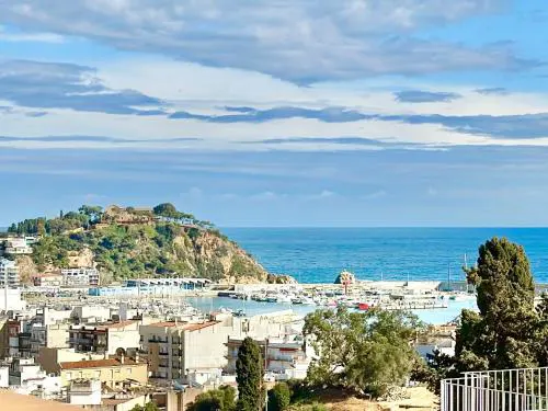 Ático con Vistas al Mar a un Paso del Centro